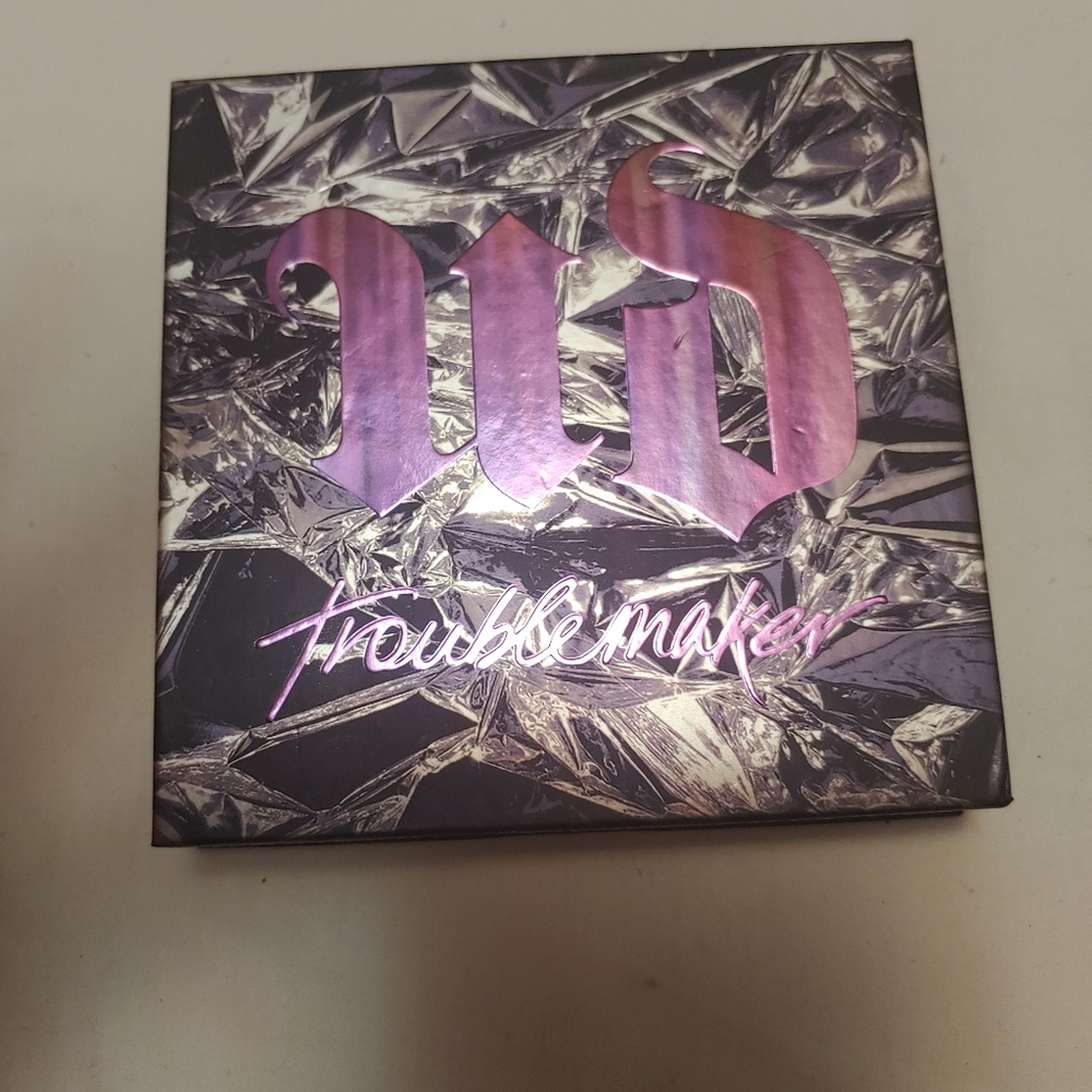 Urban Decay Troublemaker